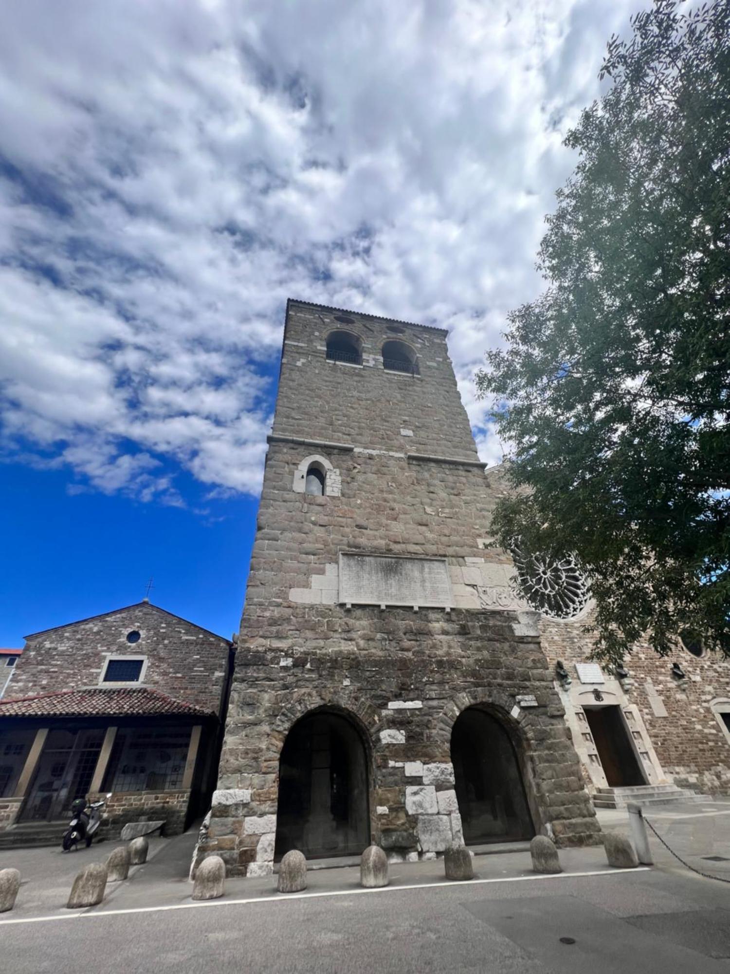 Appartamento Al Castello Triëst Buitenkant foto
